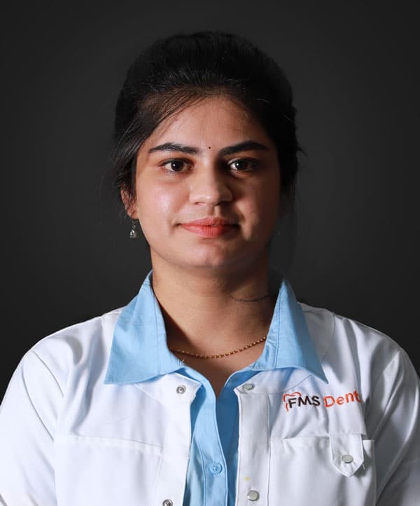 Dr Divya Dubey Prosthodontist